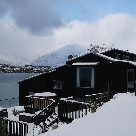 Queenstown Lakefront Dream 4 Bed Exterior photo