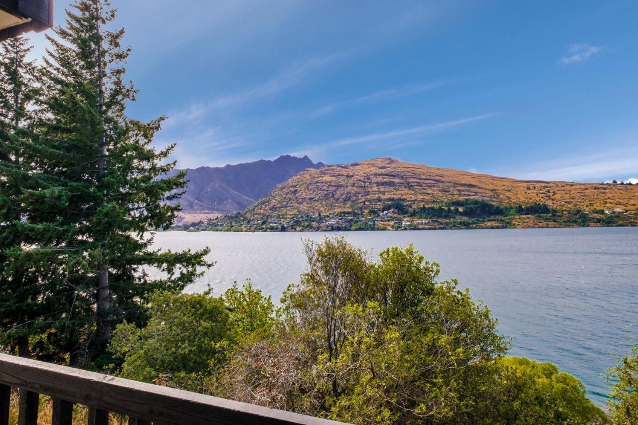 Queenstown Lakefront Dream 4 Bed Exterior photo
